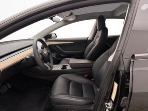 Tesla Model 3 bild 11