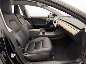 Tesla Model 3 bild 26