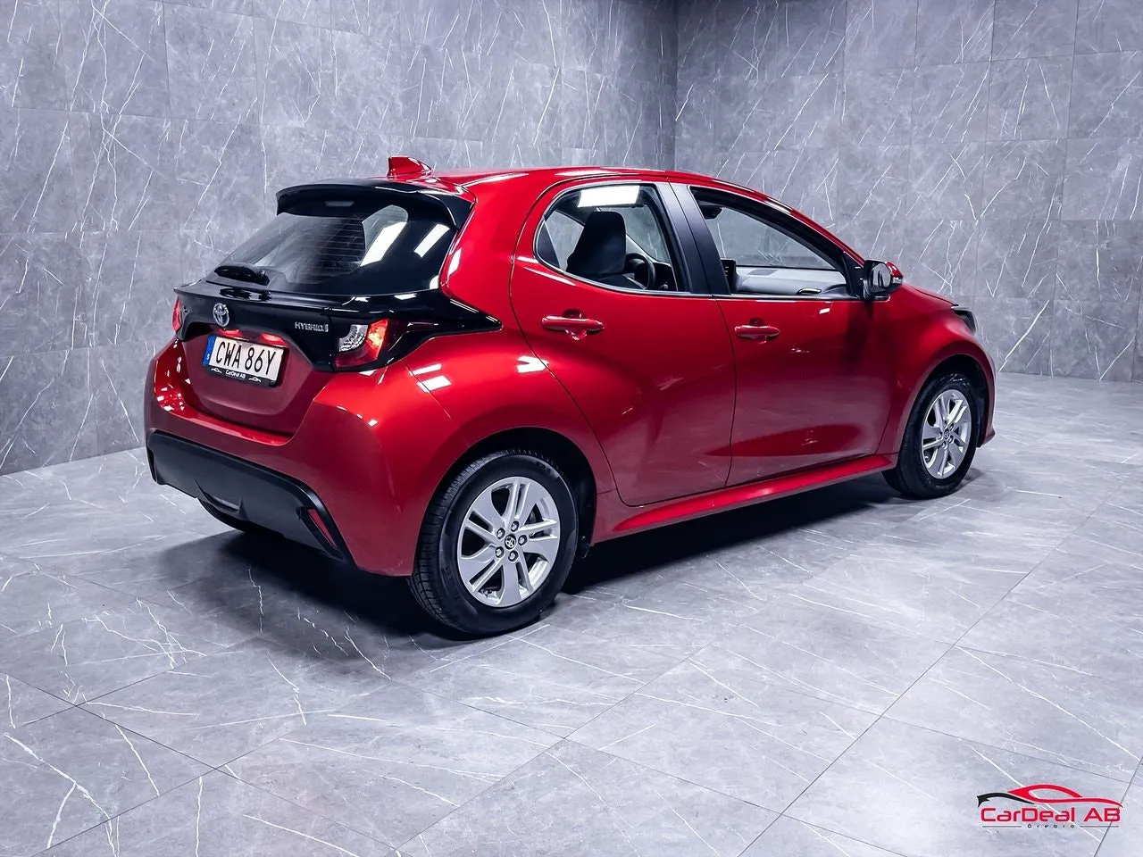 Vehicle image 6