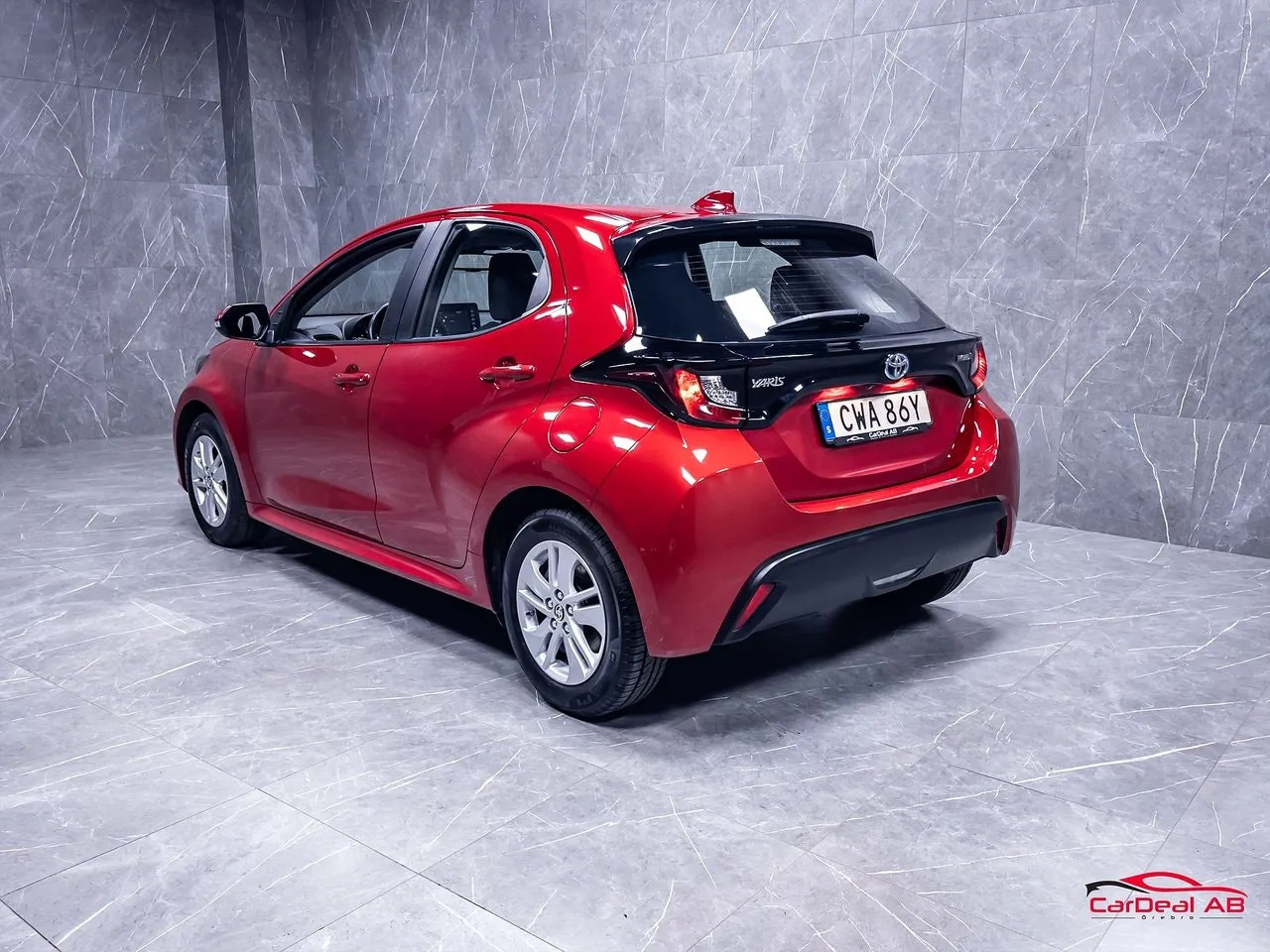 Vehicle image 4