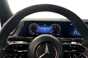 Mercedes GLB200 bild 7