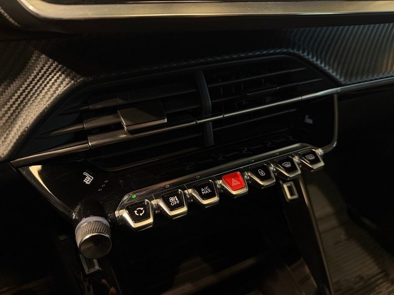Peugeot 208 bild 15