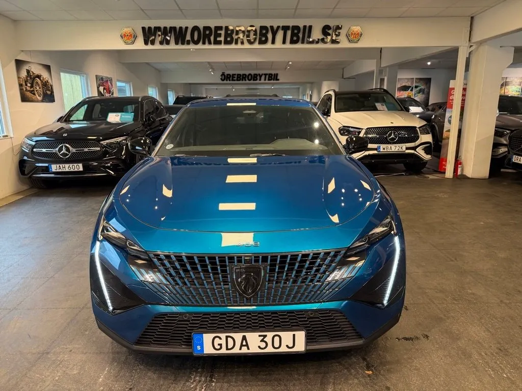 Vehicle image 25