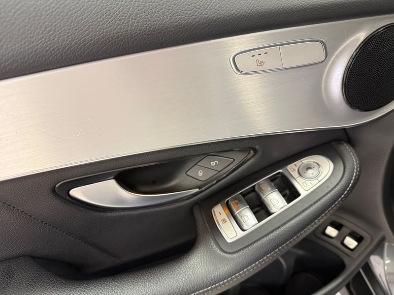 Mercedes GLC220 bild 9