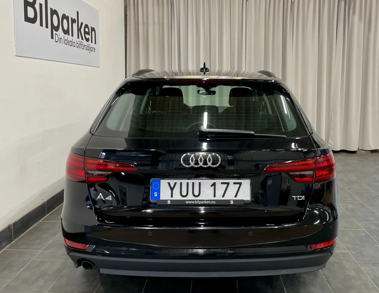 Vehicle image 20