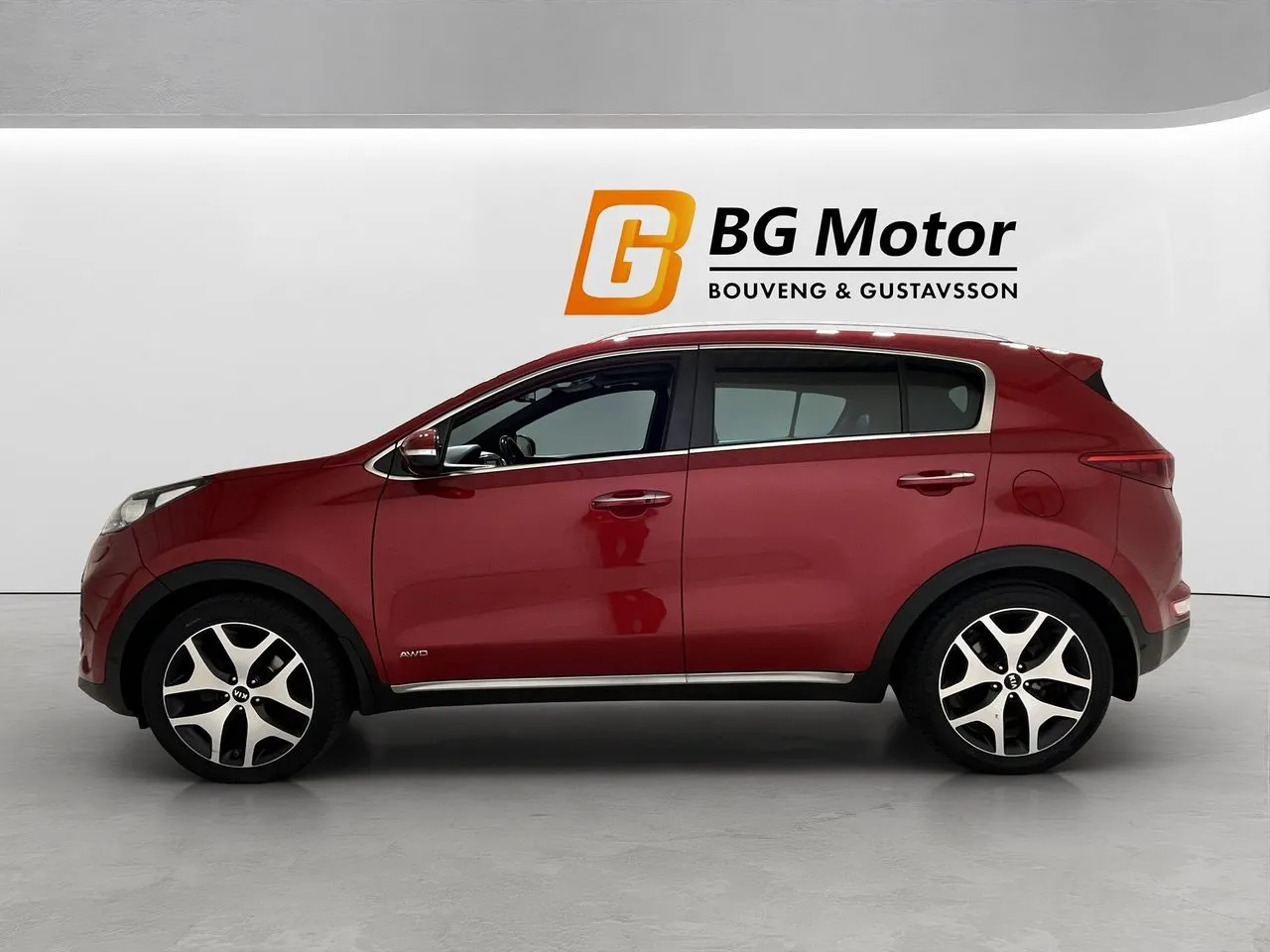 Vehicle image 6