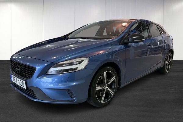 Volvo V40 T3 R-Design / Pano / Värmare - 2018