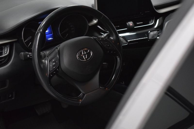 Toyota C-HR bild 12