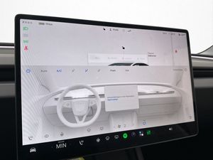 Tesla Model 3 bild 21