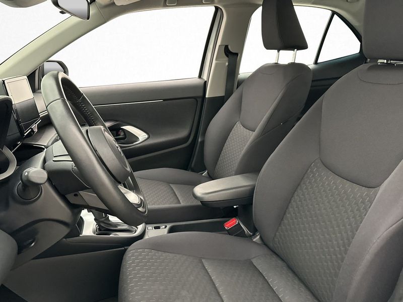 Toyota Yaris Cross bild 12