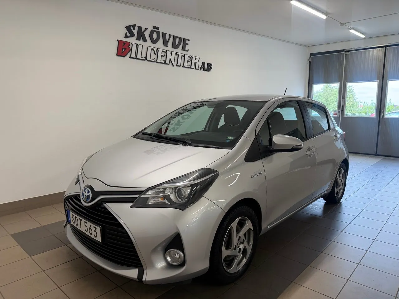 Vehicle image 1