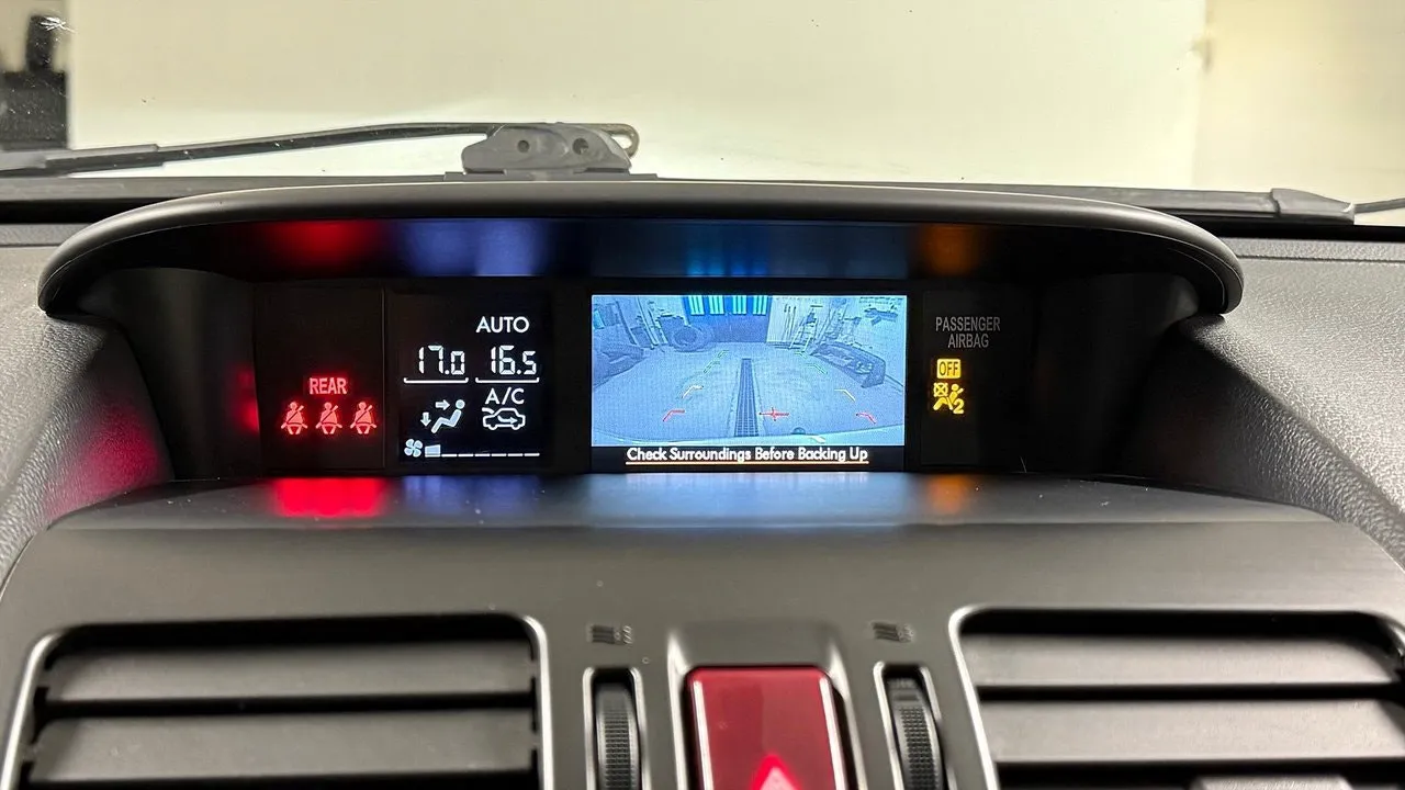 Vehicle image 14