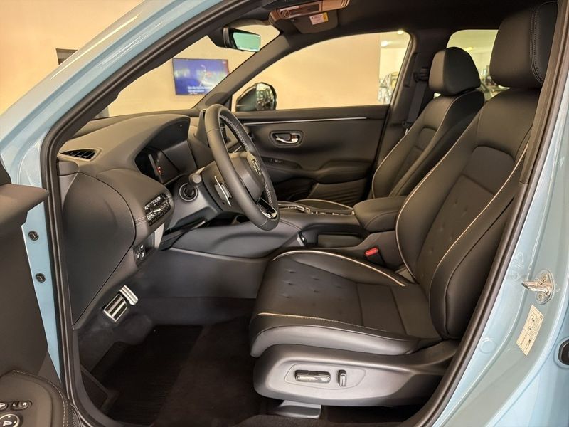 Honda ZR-V bild 8