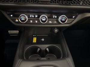Honda ZR-V bild 14