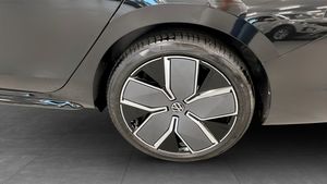 Volkswagen Passat bild 7