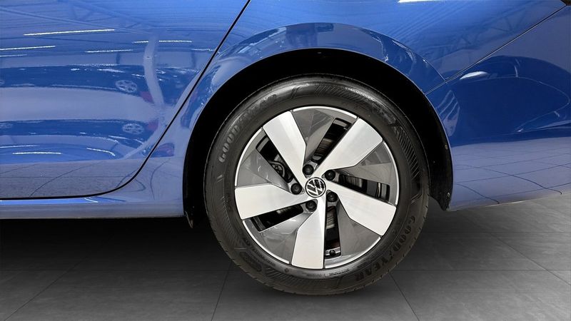 Volkswagen Passat bild 6