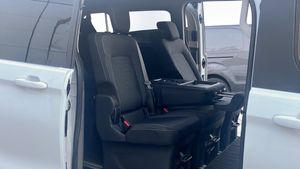 Ford Tourneo Custom bild 8