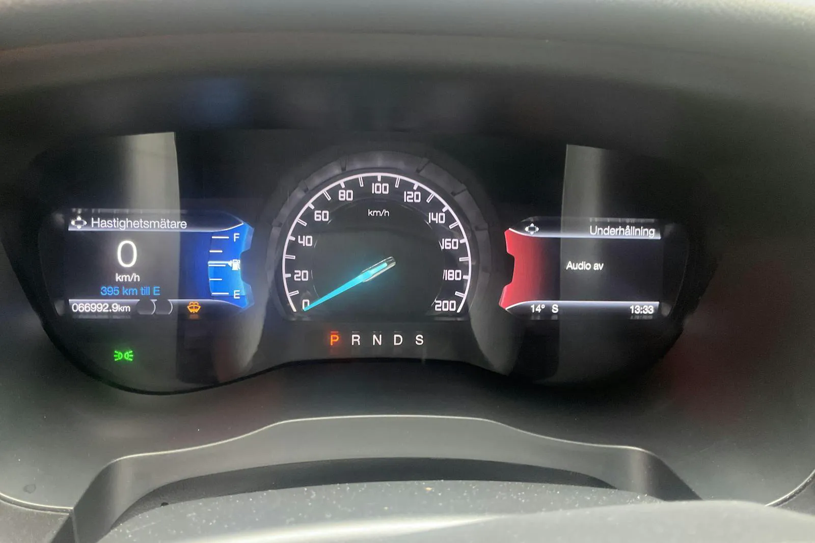 Vehicle image 9