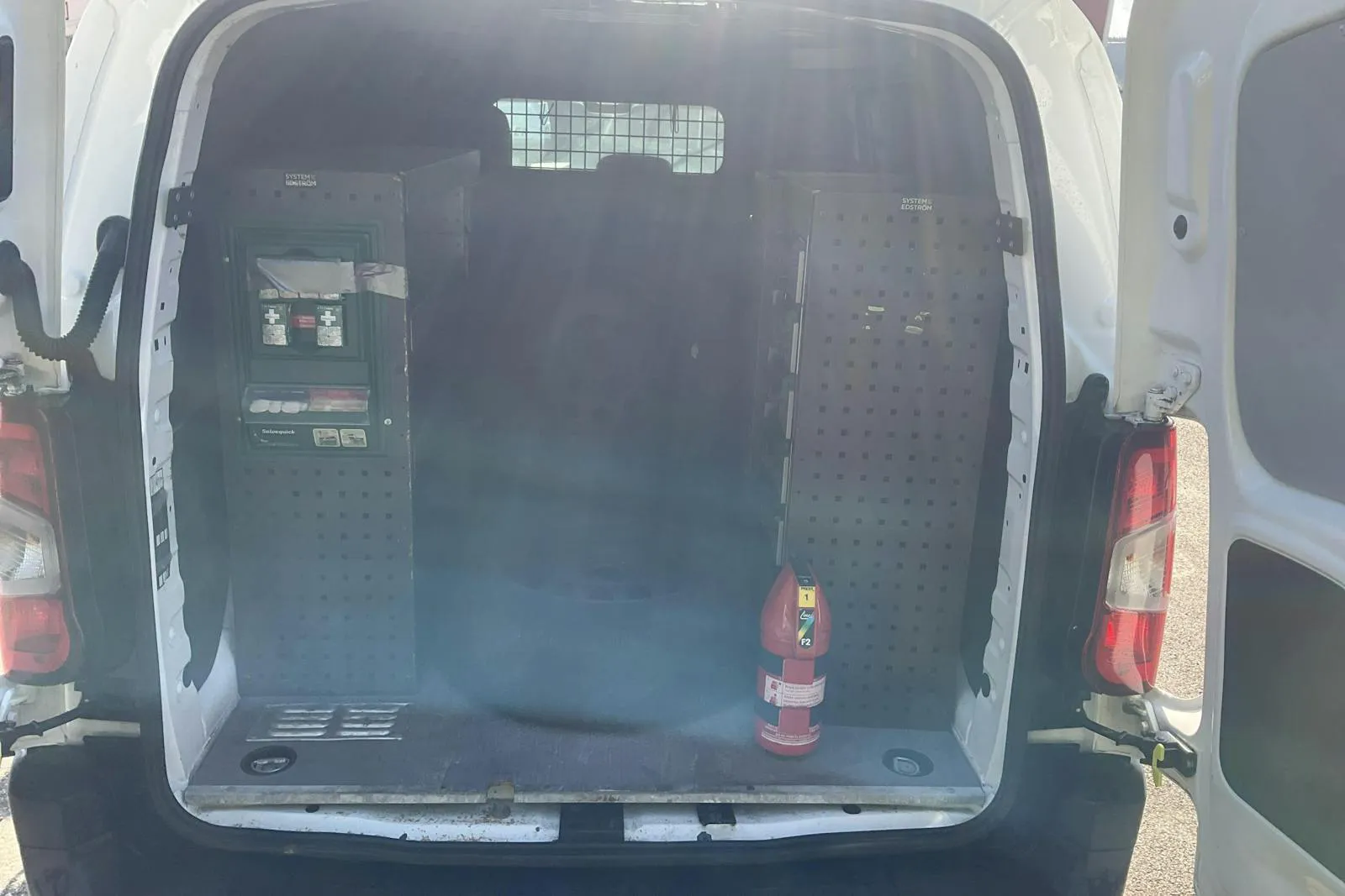 Vehicle image 8