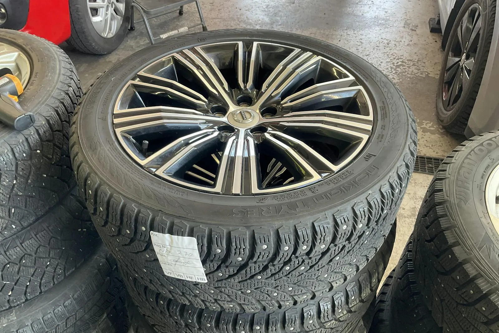 Vehicle image 13