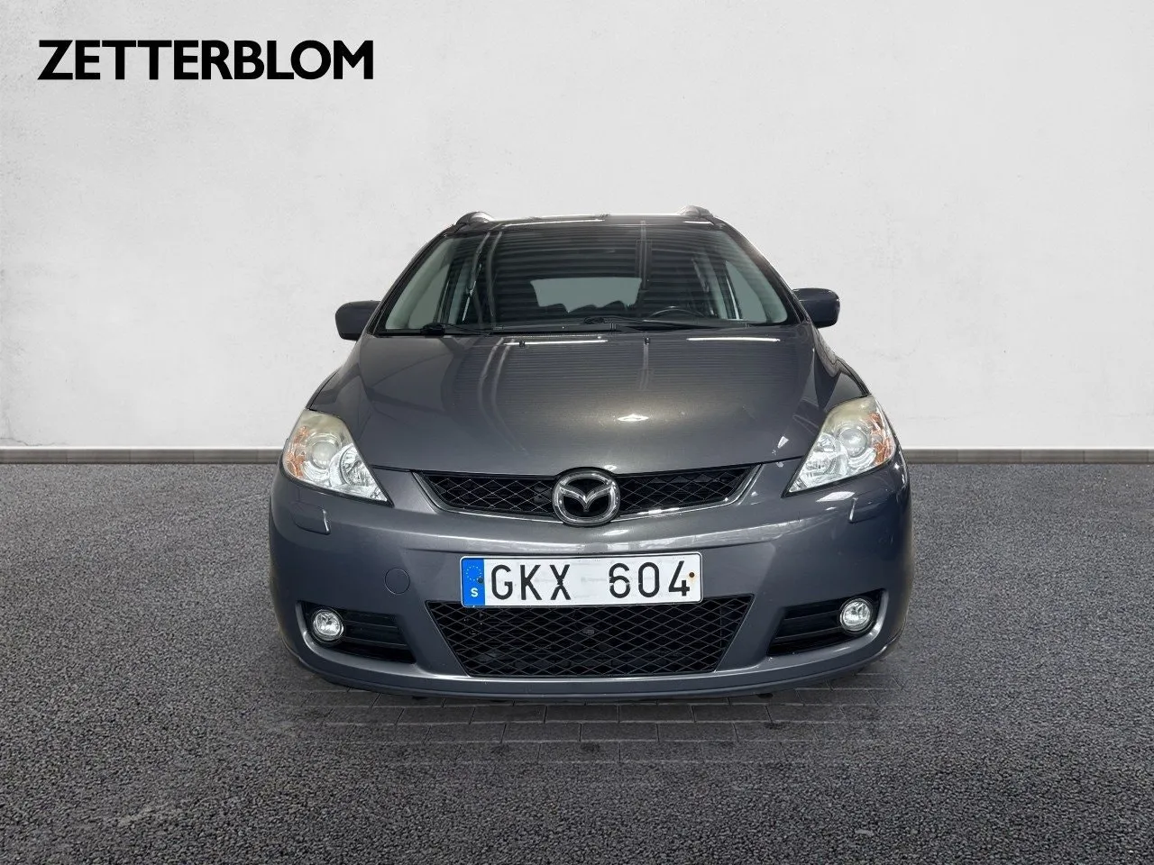 Vehicle image 4