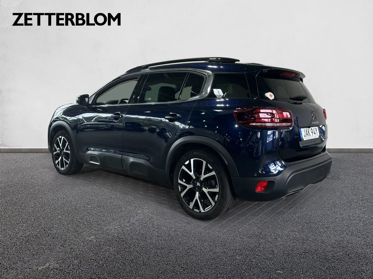 Vehicle image 2