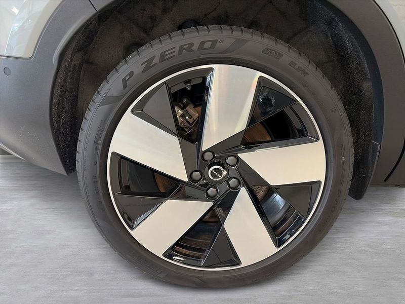 Volvo EX40 bild 7