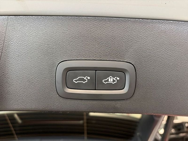 Volvo EX40 bild 24