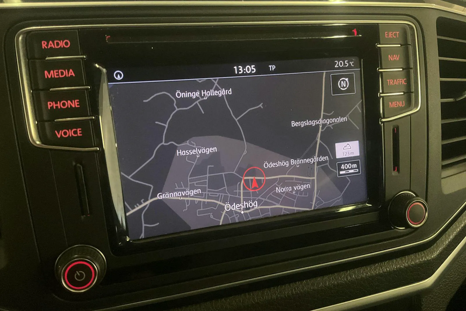 Vehicle image 11