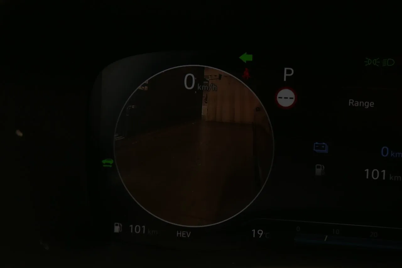 Vehicle image 27