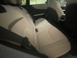 Mazda CX-6e bild 16