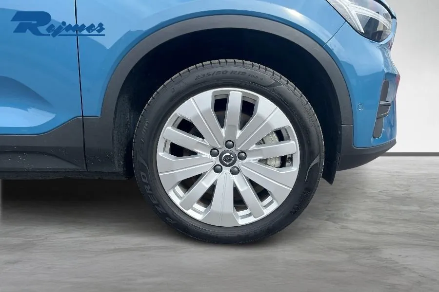 Vehicle image 21