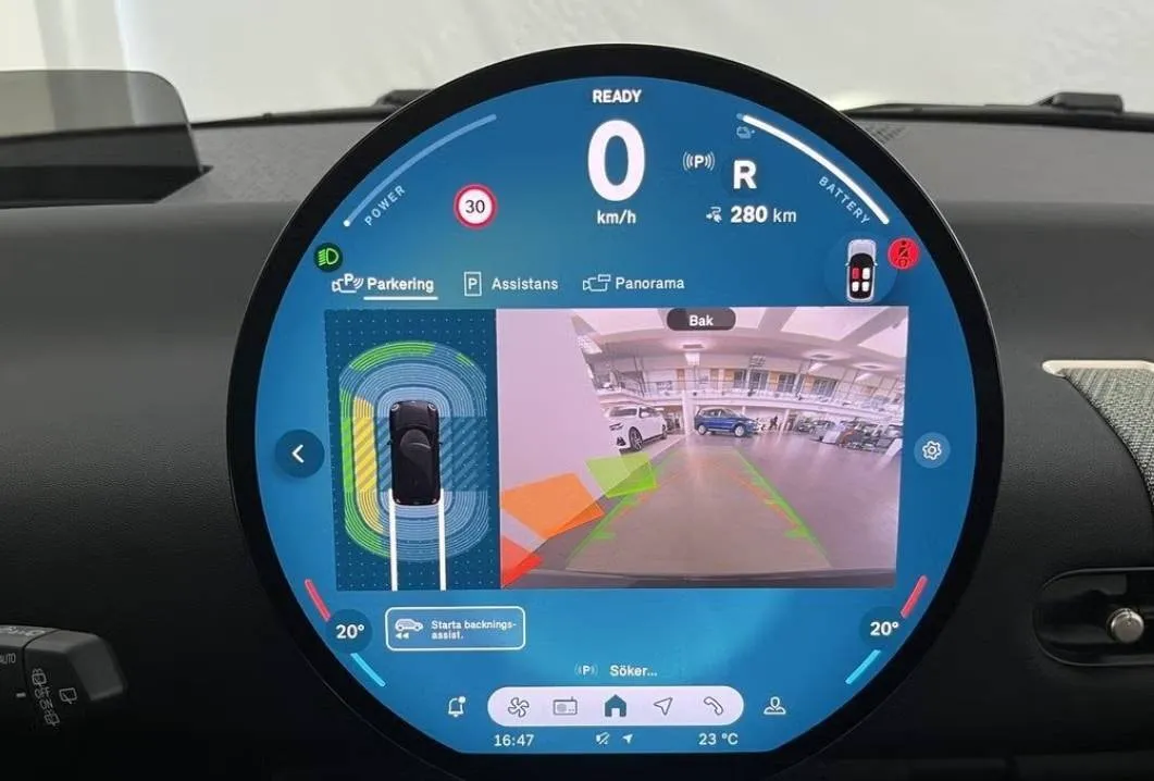 Vehicle image 7