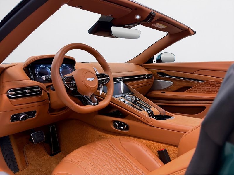 Aston Martin DB12 bild 14
