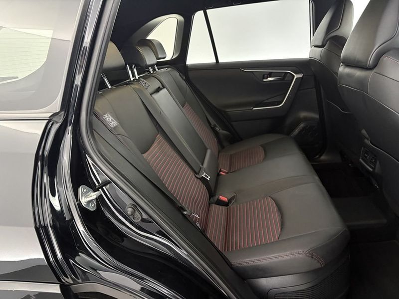 Toyota RAV4 bild 21