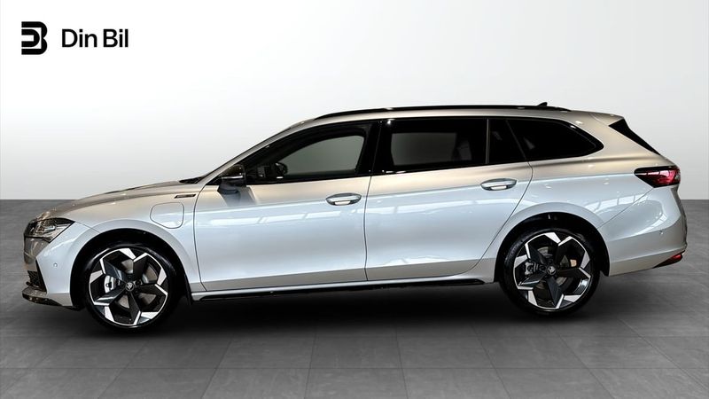Skoda Superb bild 2