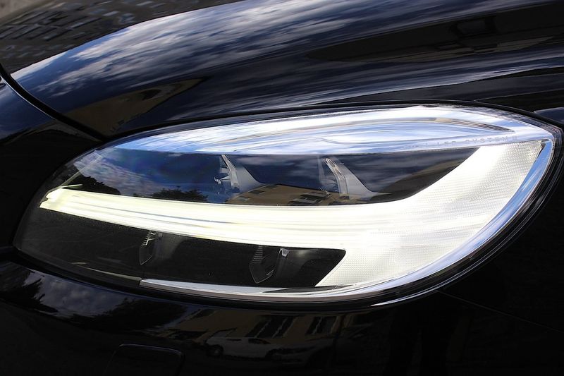 Volvo V40 bild 12