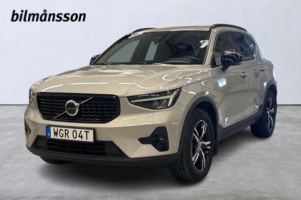 Volvo XC40 B3 FWD Bensin Plus Dark - 2025