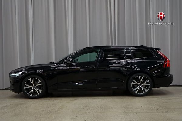 Volvo V60 D3 R-Design Dvärme HUD Kamera Carplay BLIS Rattvärme - 2019