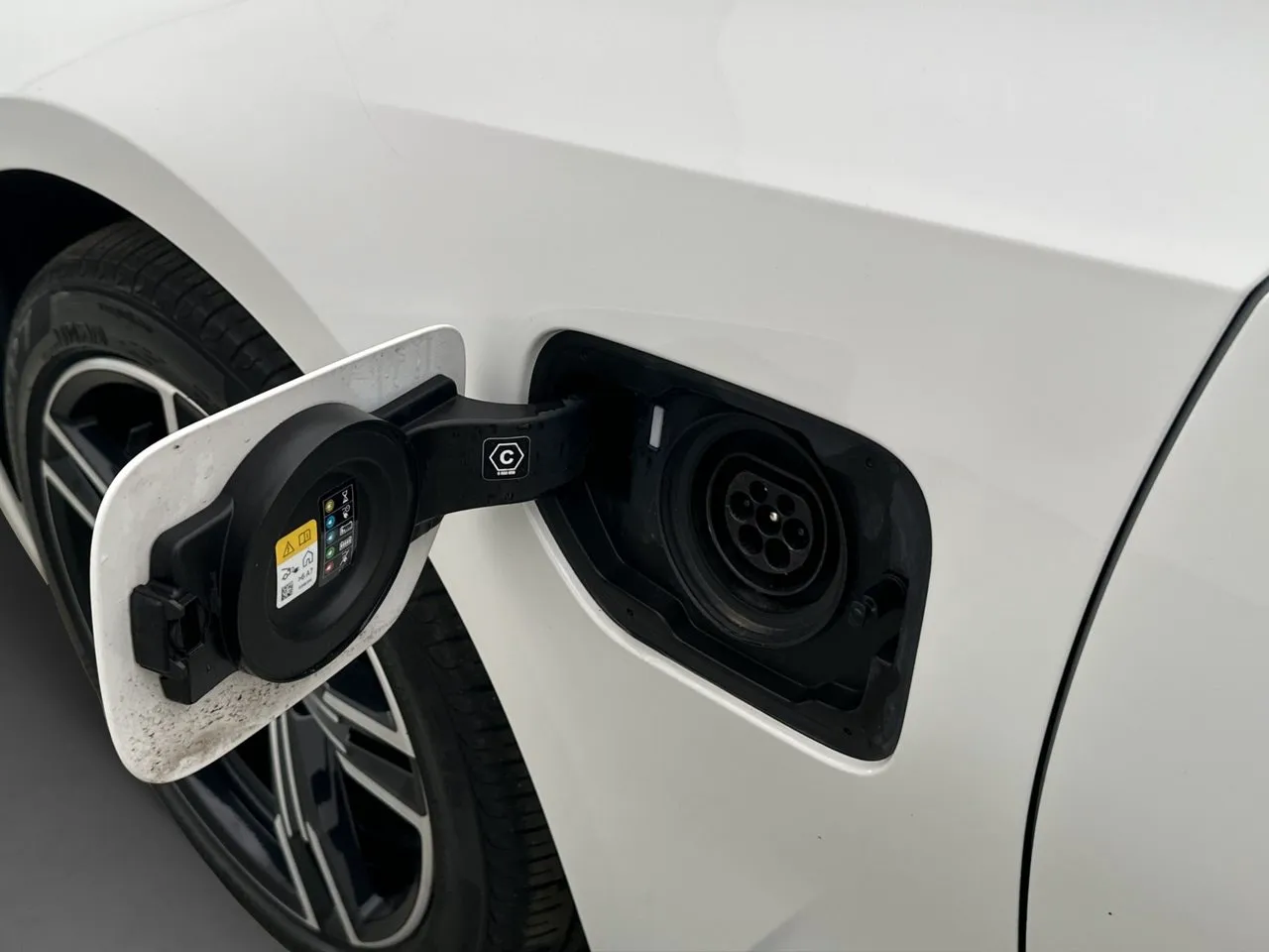 Vehicle image 30