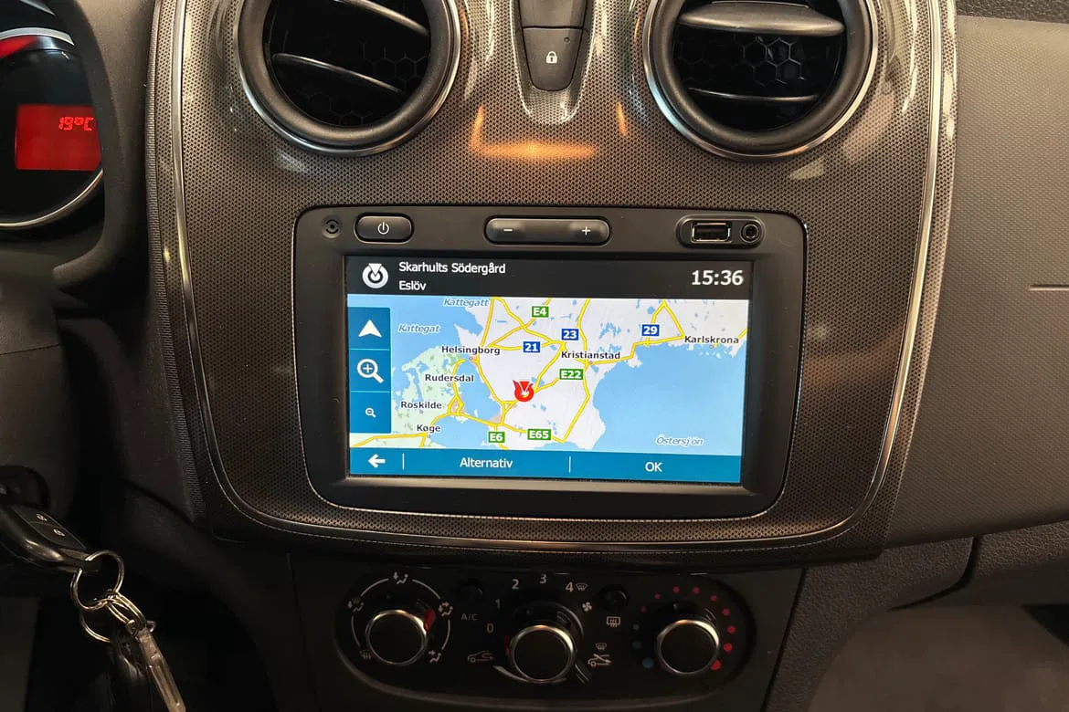 Vehicle image 16