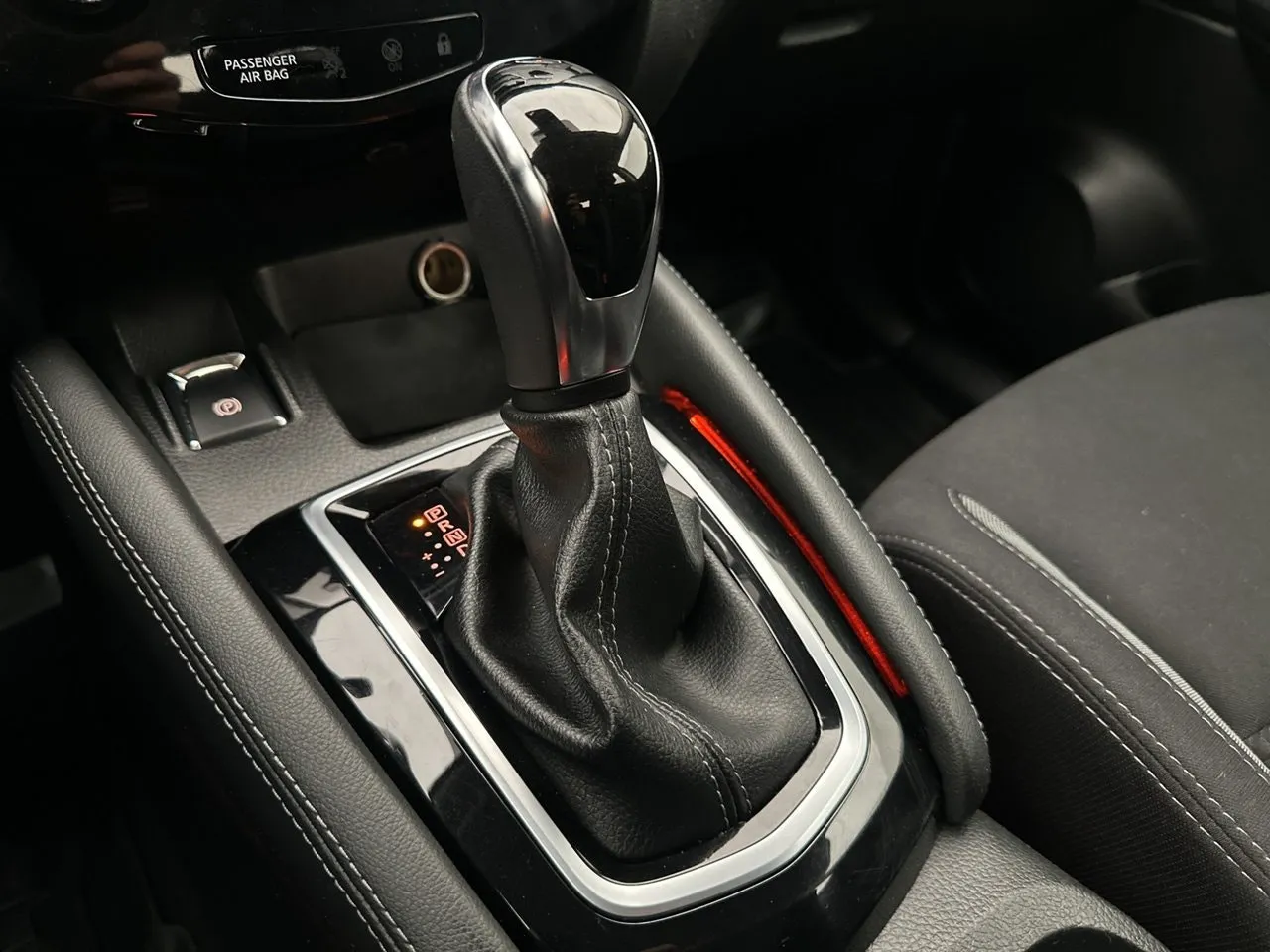 Vehicle image 21