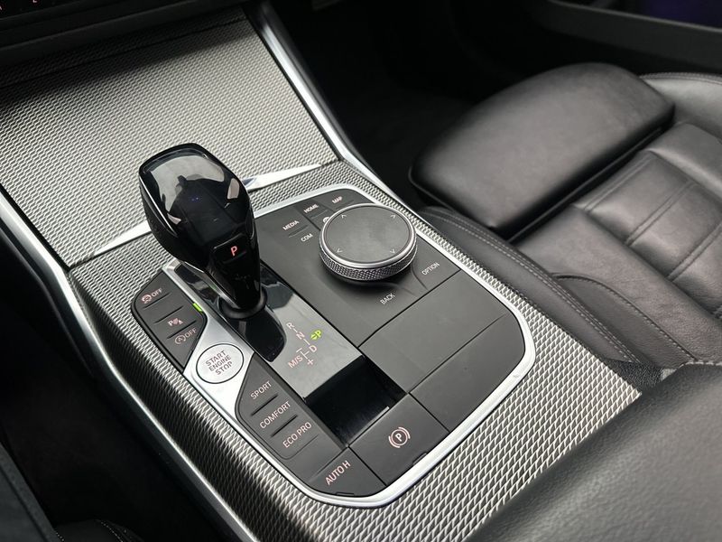 BMW 330 bild 27