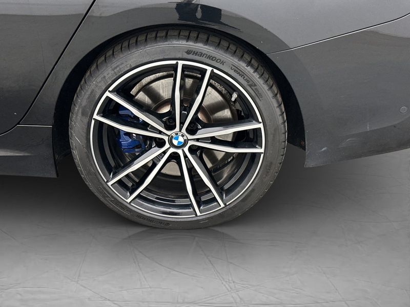 BMW 330 bild 37