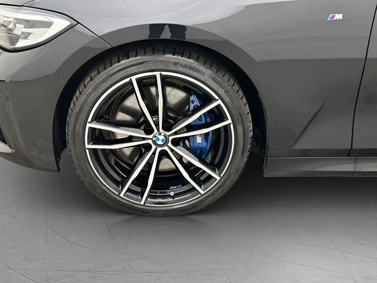 Vehicle image 35