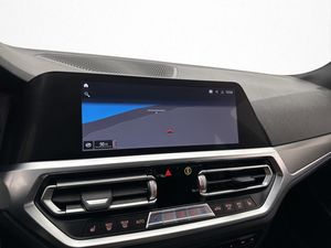 BMW 330 bild 21