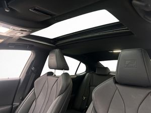 Lexus ES bild 11