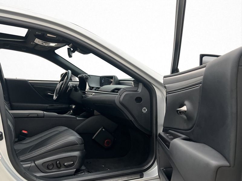 Lexus ES bild 28
