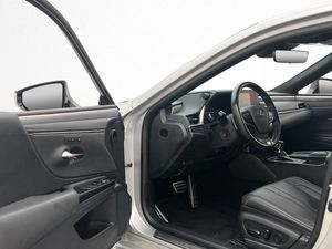Lexus ES bild 10