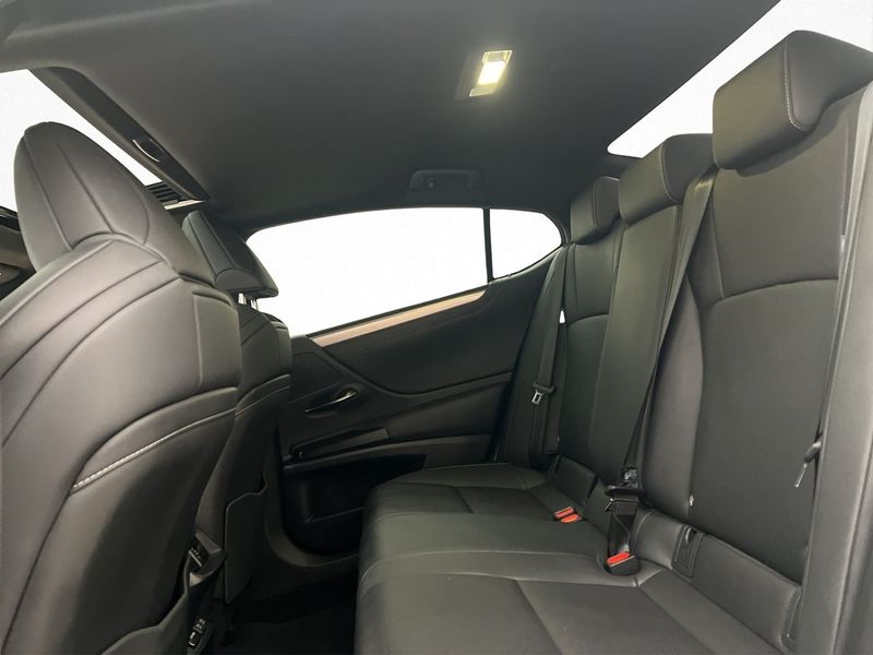 Lexus ES bild 29